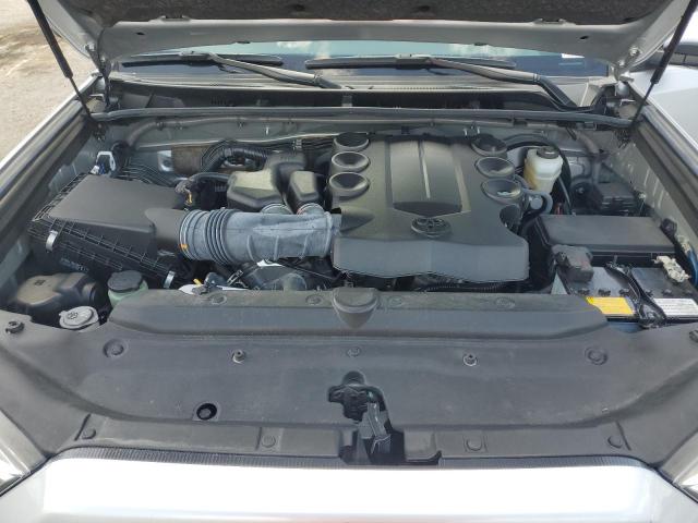 Photo 12 from auction – 2022 TOYOTA 4RUNNER SR with VIN JTEEU5JR4N5264672