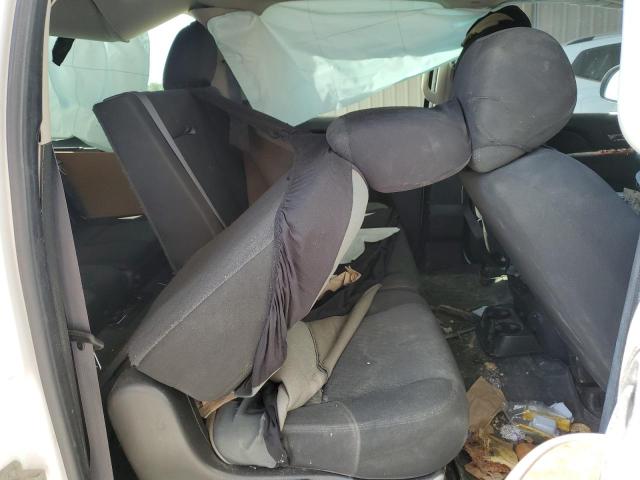 Photo 11 from auction – 2011 CHEVROLET SUBURBAN K with VIN 1GNSKHE39BR216858