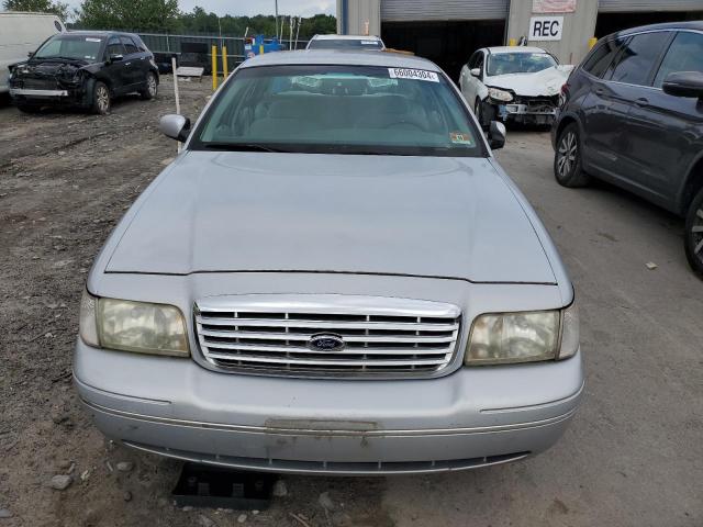 Photo 5 from auction – 2000 FORD CROWN VICT with VIN 2FAFP73W6YX117101