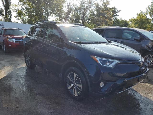 Photo 4 from auction – 2017 TOYOTA RAV4 XLE with VIN JTMWFREV8HD102314