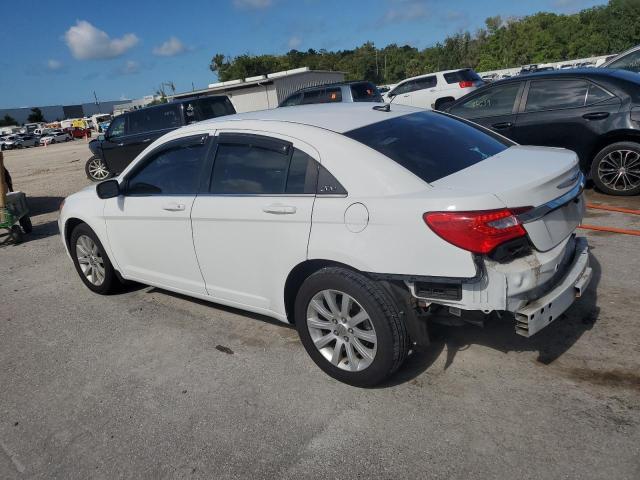 Zdjęcie 2 z aukcji – 2013 CHRYSLER 200 TOURIN z VIN 1C3CCBBB3DN610017