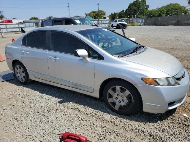 Photo 4 from auction – 2009 HONDA CIVIC LX with VIN 19XFA16509E033973