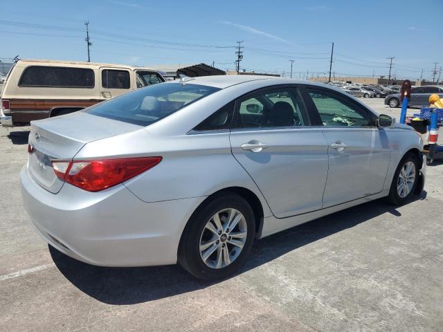 Photo 3 from auction – 2012 HYUNDAI SONATA GLS with VIN 5NPEB4AC5CH401728