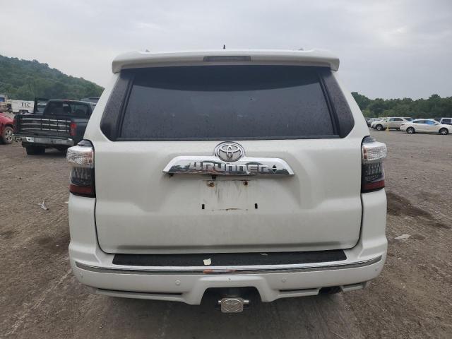 Photo 6 from auction – 2018 TOYOTA 4RUNNER SR with VIN JTEBU5JR2J5589401