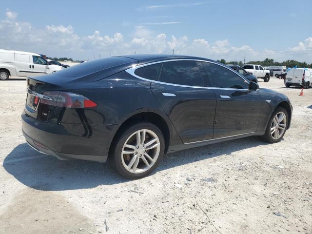 Photo 3 from auction – 2013 TESLA MODEL S with VIN 5YJSA1CP1DFP24792