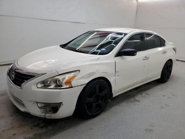 NISSAN ALTIMA 2.5 2015 with VIN 1N4AL3AP4FC572274 - Photo from auction