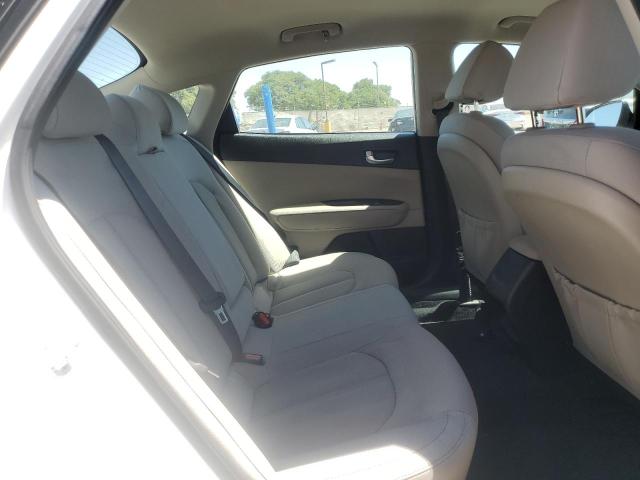 Photo 10 from auction – 2016 KIA OPTIMA LX with VIN 5XXGT4L31GG057674