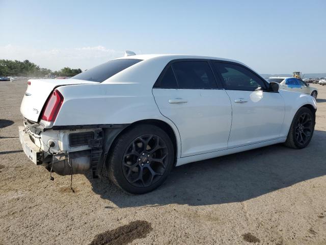Photo 3 from auction – 2019 CHRYSLER 300 S with VIN 2C3CCABG4KH628621