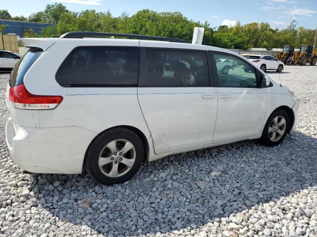 Photo 3 from auction – 2014 TOYOTA SIENNA LE with VIN 5TDKK3DC3ES448505