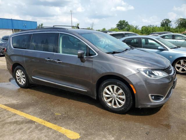 Photo 4 from auction – 2017 CHRYSLER PACIFICA T with VIN 2C4RC1BG1HR543888