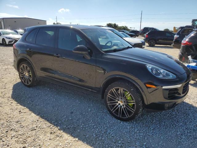 Photo 4 from auction – 2017 PORSCHE CAYENNE SE with VIN WP1AE2A2XHLA75668