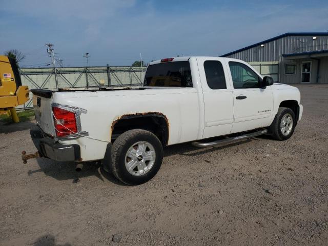 Photo 3 from auction – 2011 CHEVROLET SILVERADO with VIN 1GCRCREA5BZ131492