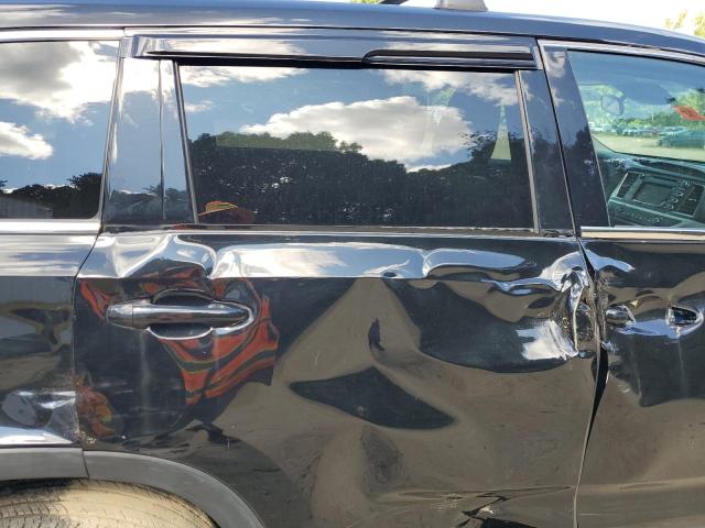 Photo 11 from auction – 2019 TOYOTA HIGHLANDER with VIN 5TDBZRFHXKS747184