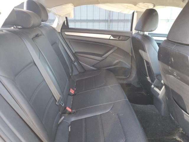 Photo 10 from auction – 2015 VOLKSWAGEN PASSAT S with VIN 1VWAT7A39FC094090