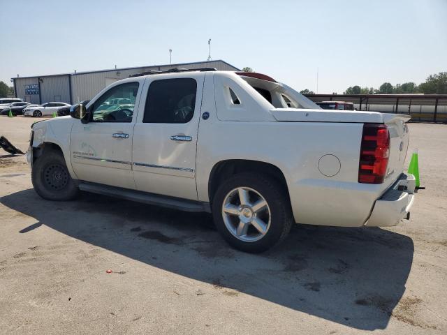 Photo 2 from auction – 2013 CHEVROLET AVALANCHE with VIN 3GNMCGE09DG246984