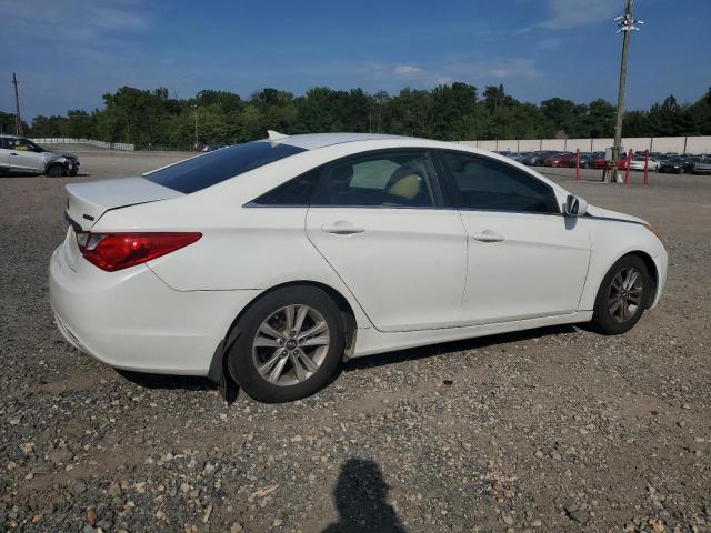 Photo 3 from auction – 2013 HYUNDAI SONATA GLS with VIN 5NPEB4AC2DH767504
