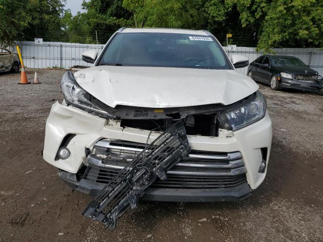 Photo 5 from auction – 2018 TOYOTA HIGHLANDER with VIN 5TDDZRFH1JS801429