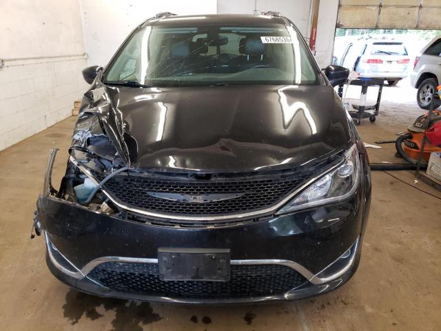Photo 5 from auction – 2017 CHRYSLER PACIFICA T with VIN 2C4RC1EG4HR822103