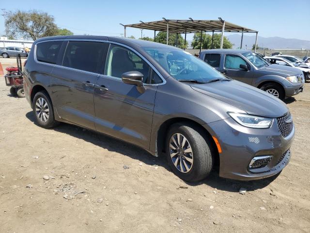 Photo 4 from auction – 2022 CHRYSLER PACIFICA H with VIN 2C4RC1L75NR212600