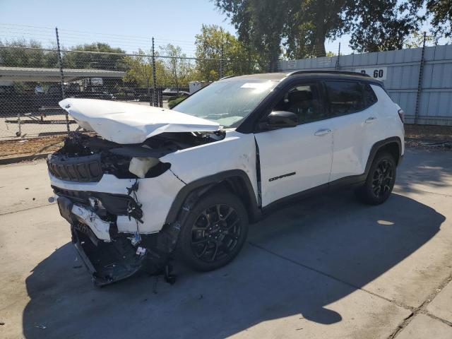 JEEP COMPASS LA 2022 con VIN 3C4NJDBB7NT171461 - Foto de la subasta