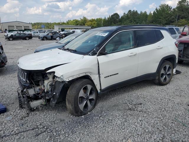 JEEP COMPASS LA 2018 with VIN 3C4NJDBB4JT135740 - Photo from auction