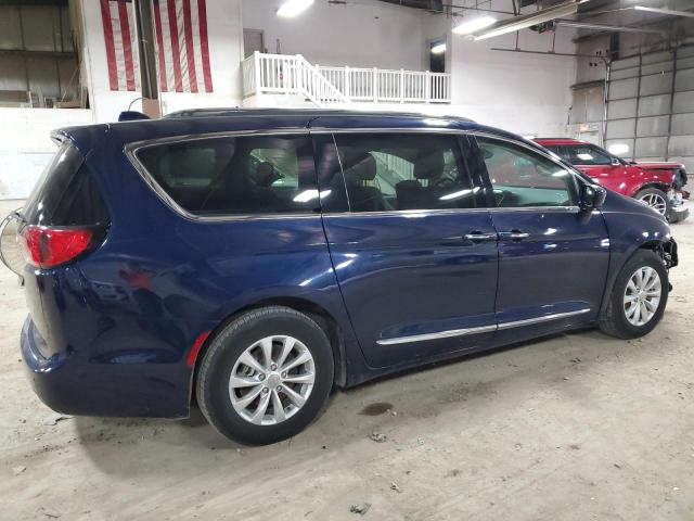 Photo 3 from auction – 2018 CHRYSLER PACIFICA T with VIN 2C4RC1EG5JR139462