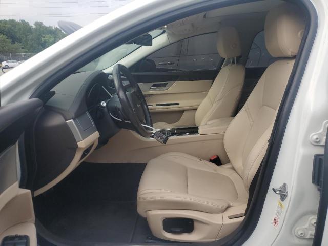 Photo 7 from auction – 2016 JAGUAR XF PREMIUM with VIN SAJBJ4BV5GCY23670