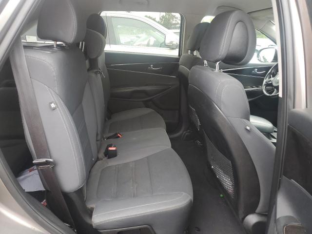 Photo 10 from auction – 2016 KIA SORENTO LX with VIN 5XYPG4A30GG134893