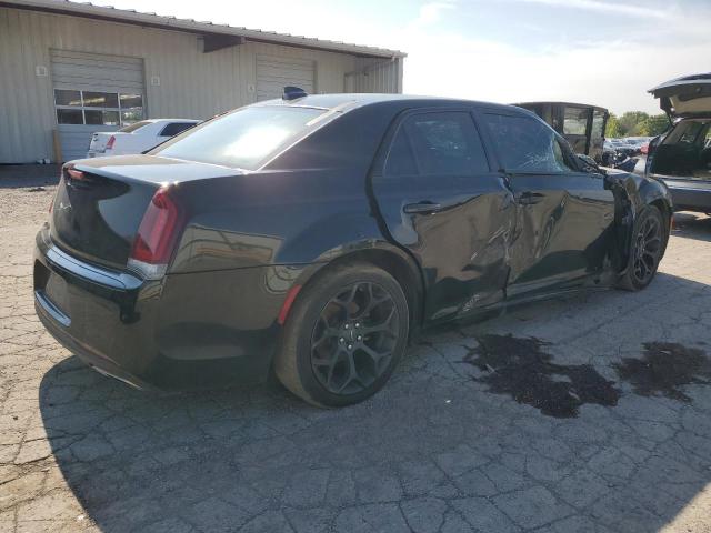 Photo 3 from auction – 2019 CHRYSLER 300 S with VIN 2C3CCABG2KH618136