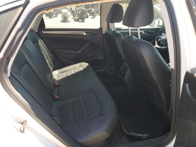Photo 10 from auction – 2017 VOLKSWAGEN PASSAT SE with VIN 1VWBT7A34HC009969