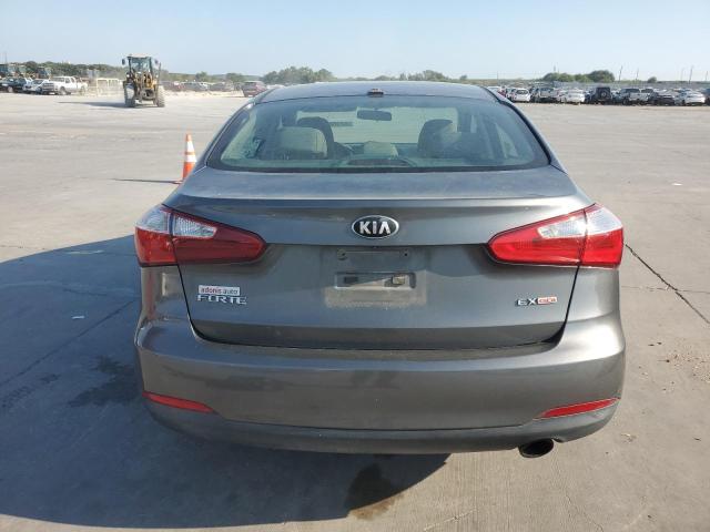 Foto 6 de la subasta – 2014 KIA FORTE EX con VIN KNAFX4A80E5096236
