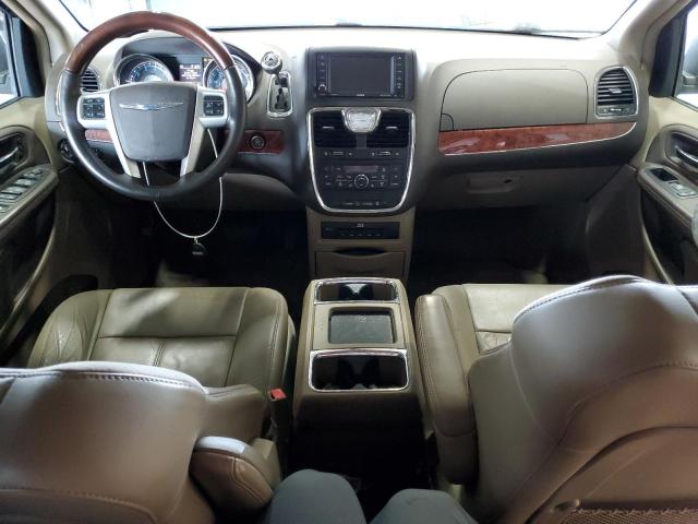 Photo 8 from auction – 2015 CHRYSLER TOWN & COU with VIN 2C4RC1GG1FR708263