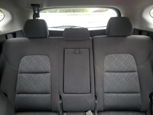 Photo 10 from auction – 2017 HYUNDAI TUCSON LIM with VIN KM8J3CA41HU497610