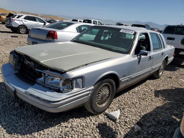 LINCOLN TOWN CAR E 1994 with VIN 1LNLM81W8RY700250 - Photo from auction