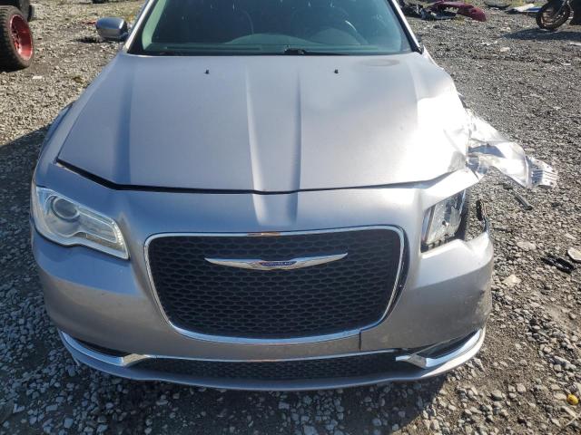 Photo 11 from auction – 2015 CHRYSLER 300 LIMITE with VIN 2C3CCAAGXFH904159