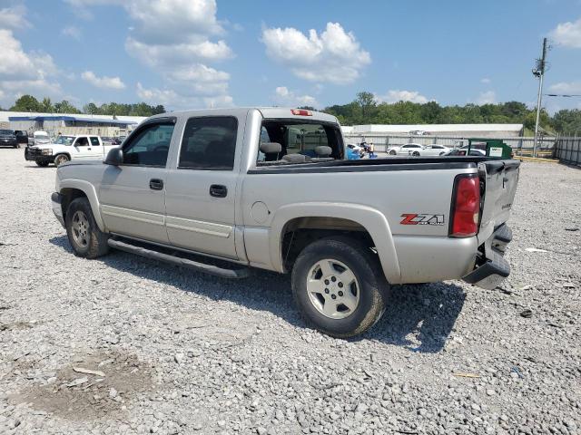 Zdjęcie 2 z aukcji – 2005 CHEVROLET SILVERADO z VIN 2GCEK13T851358101