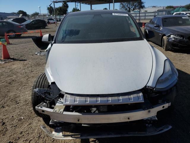 Photo 5 from auction – 2020 TESLA MODEL Y with VIN 5YJYGDEF7LF009688