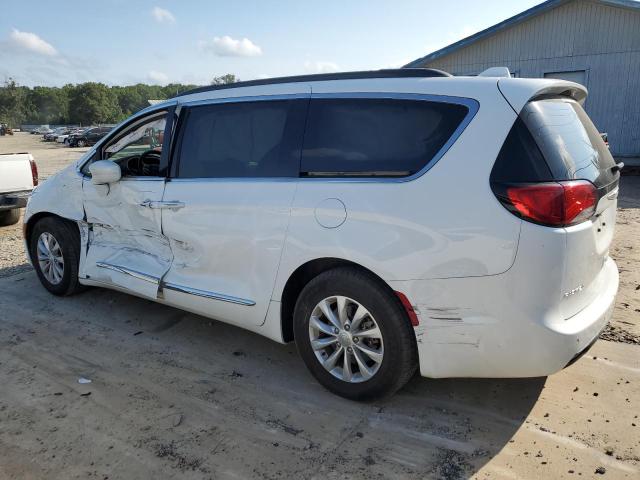 Photo 2 from auction – 2017 CHRYSLER PACIFICA T with VIN 2C4RC1BG5HR809378