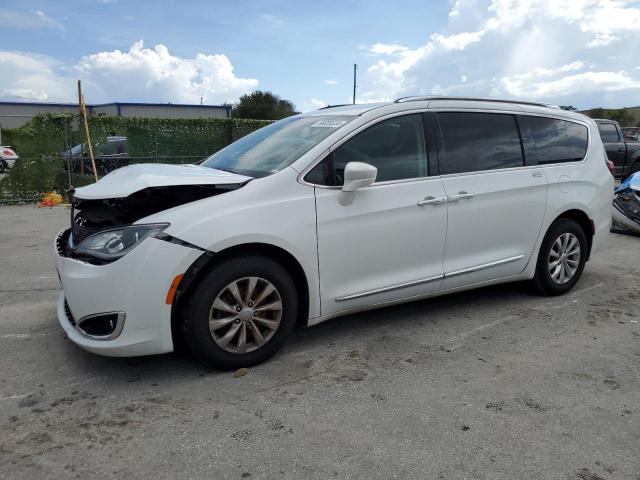 CHRYSLER PACIFICA T 2019 with VIN 2C4RC1BG4KR665944 - Photo from auction