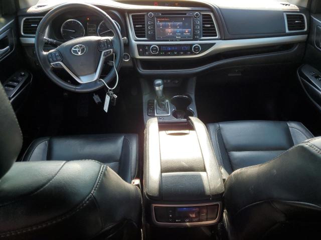 Photo 8 from auction – 2018 TOYOTA HIGHLANDER with VIN 5TDKZRFH5JS279542