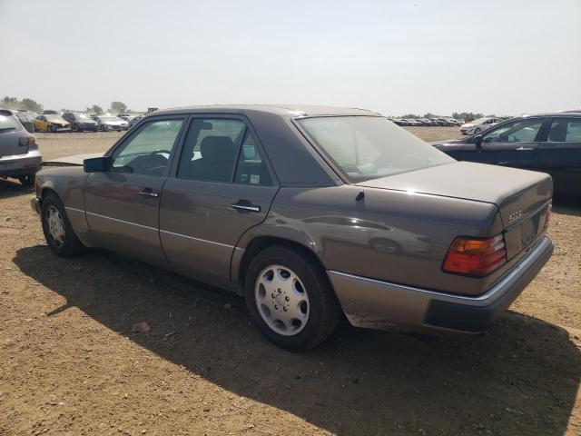 Photo 2 from auction – 1993 MERCEDES-BENZ 400 E with VIN WDBEA34E7PB924913