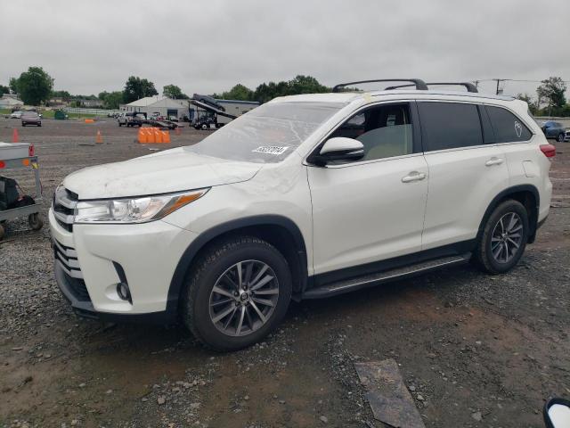 Photo 1 from auction – 2019 TOYOTA HIGHLANDER with VIN 5TDJZRFH4KS595334