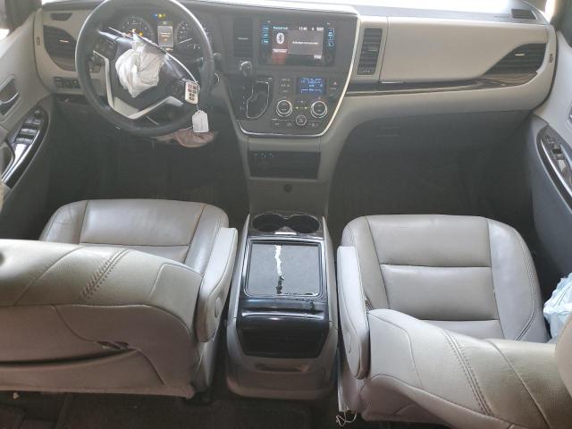 Photo 8 from auction – 2017 TOYOTA SIENNA XLE with VIN 5TDYZ3DC4HS892678