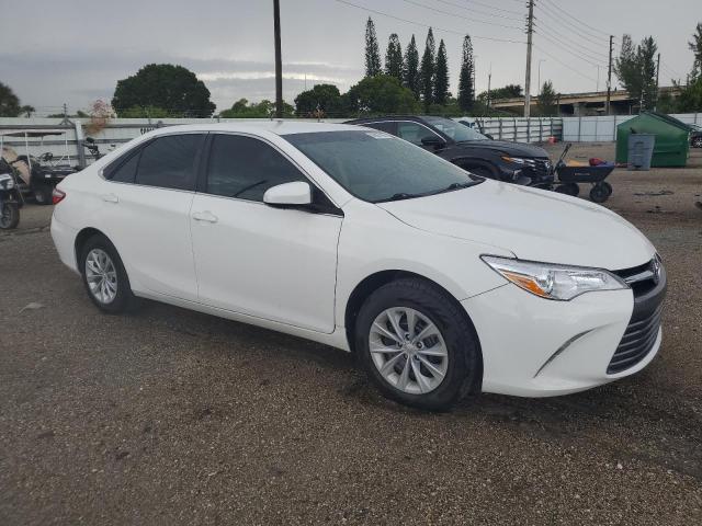 Photo 4 from auction – 2016 TOYOTA CAMRY LE with VIN 4T4BF1FK8GR569706