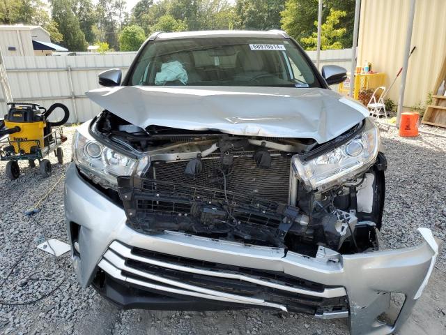 صورة رقم 5 من المزاد - 2018 TOYOTA HIGHLANDER مع VIN 5TDKZRFH9JS545838