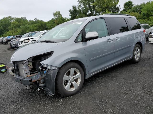 TOYOTA SIENNA LE 2013 with VIN 5TDKK3DCXDS392674 - Photo from auction