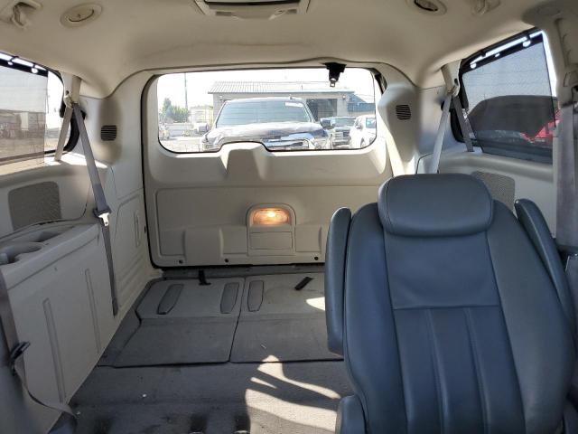 Photo 10 from auction – 2010 CHRYSLER TOWN & COU with VIN 2A4RR5D10AR214064