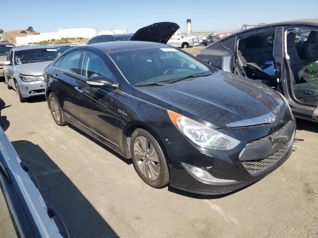 Photo 4 from auction – 2013 HYUNDAI SONATA with VIN KMHEC4A40DA076514