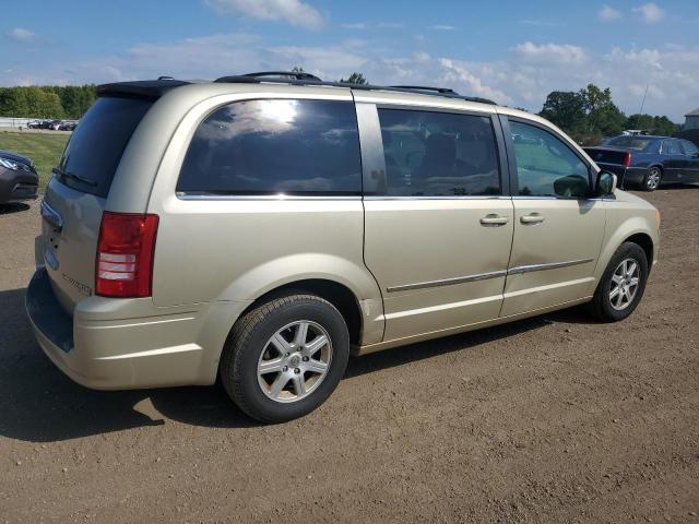 Photo 3 from auction – 2010 CHRYSLER TOWN & COU with VIN 2A4RR5D13AR376271
