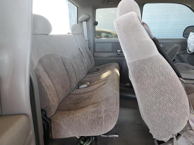 Photo 10 from auction – 1999 CHEVROLET SILVERADO with VIN 2GCEC19T0X1240597